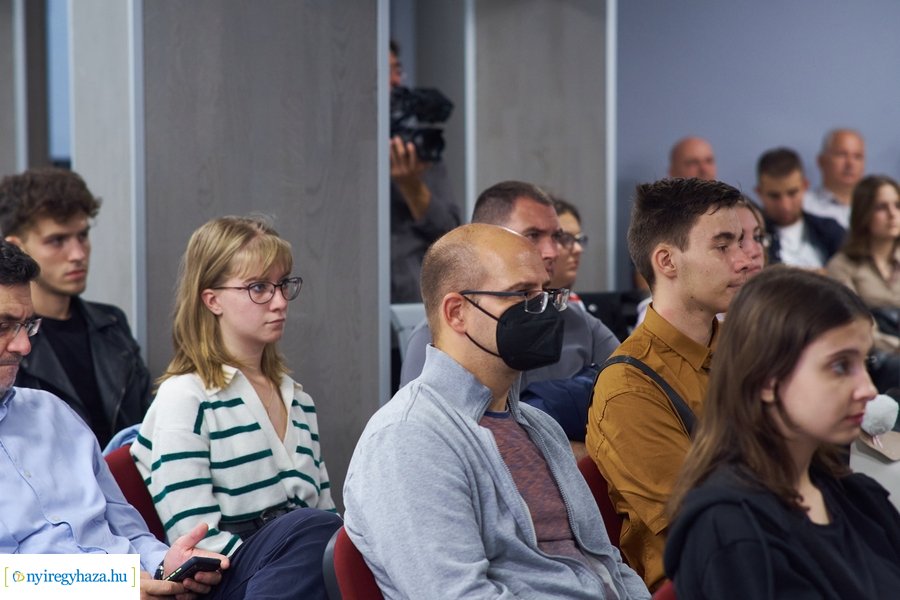 Honvédelmi előadás a Kállay Házban