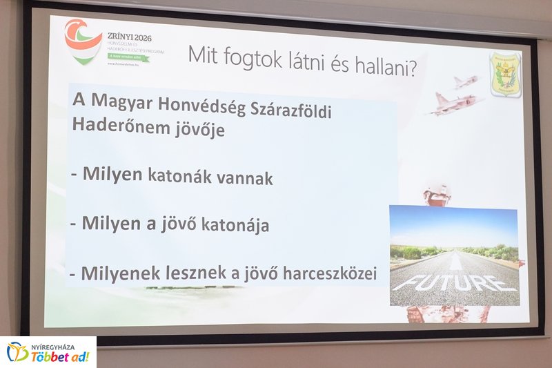 Honvédelmi előadás a múzeumban