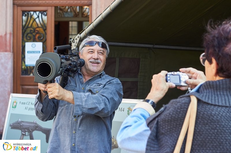 Honvédelmi előadás a múzeumban