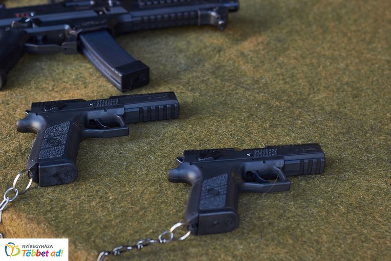 Honvédelmi előadás a múzeumban