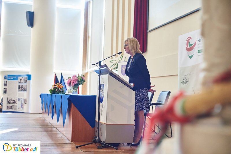 Honvédelmi előadás az egyetemen