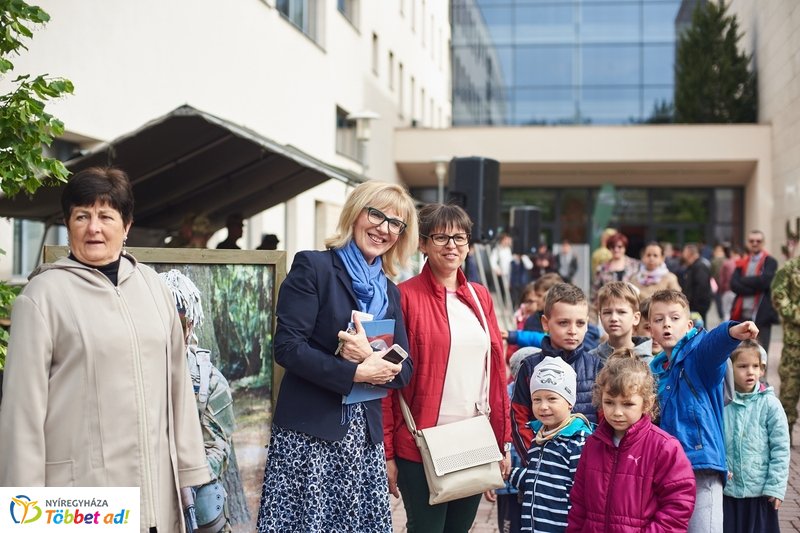 Honvédelmi előadás az egyetemen