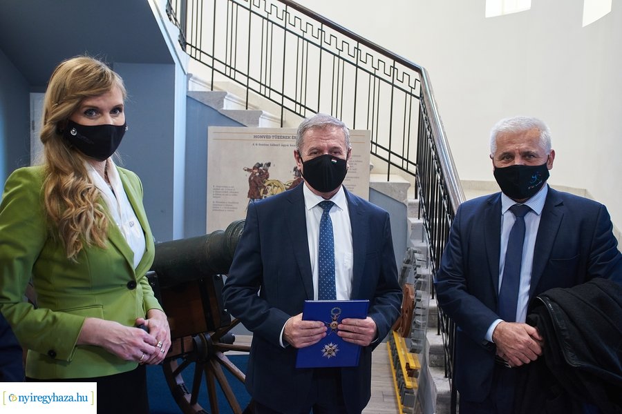 Honvédelmi miniszter előadása a Kállay Házban