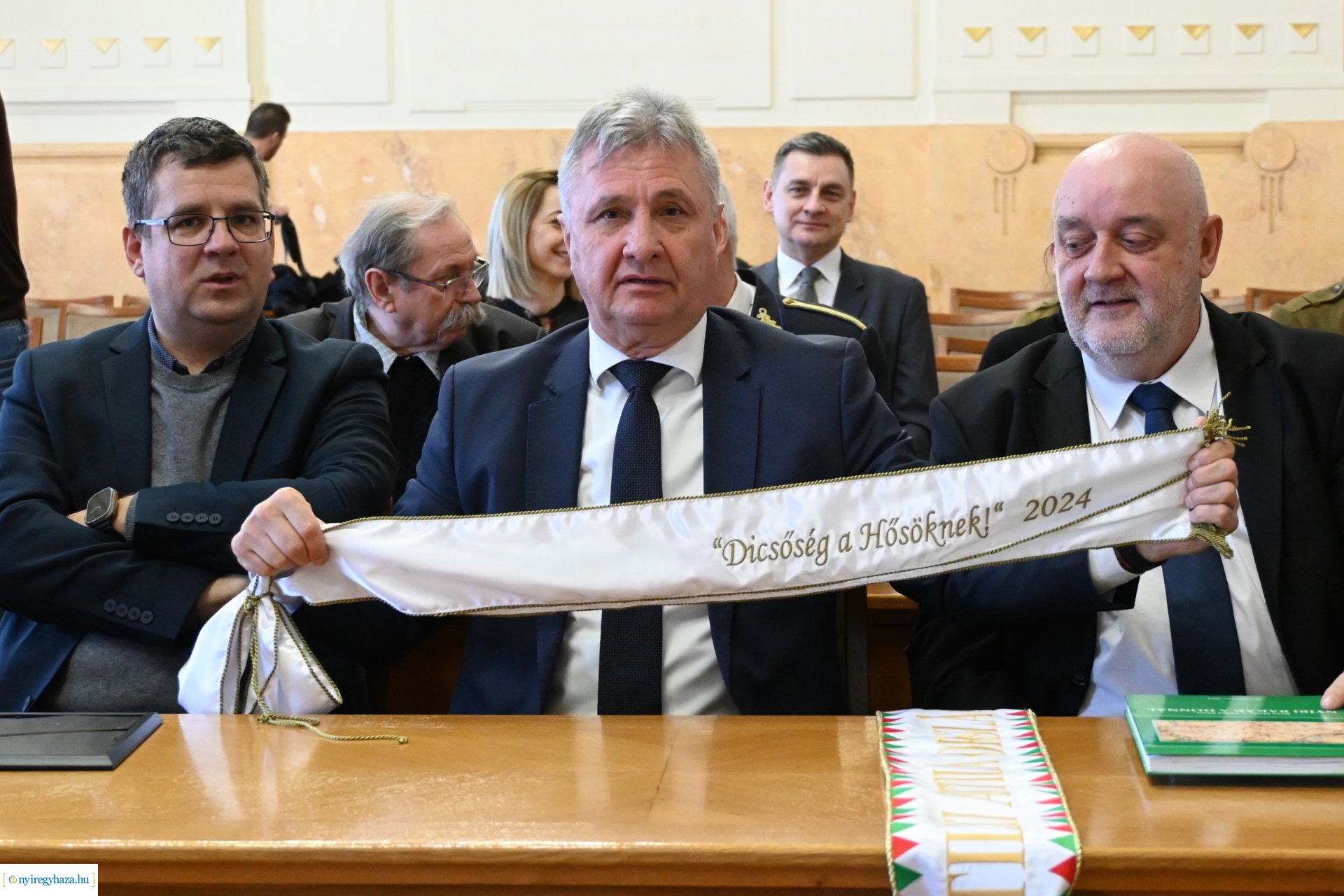 Honvédsuli Egyesület - csapatzászló átadás