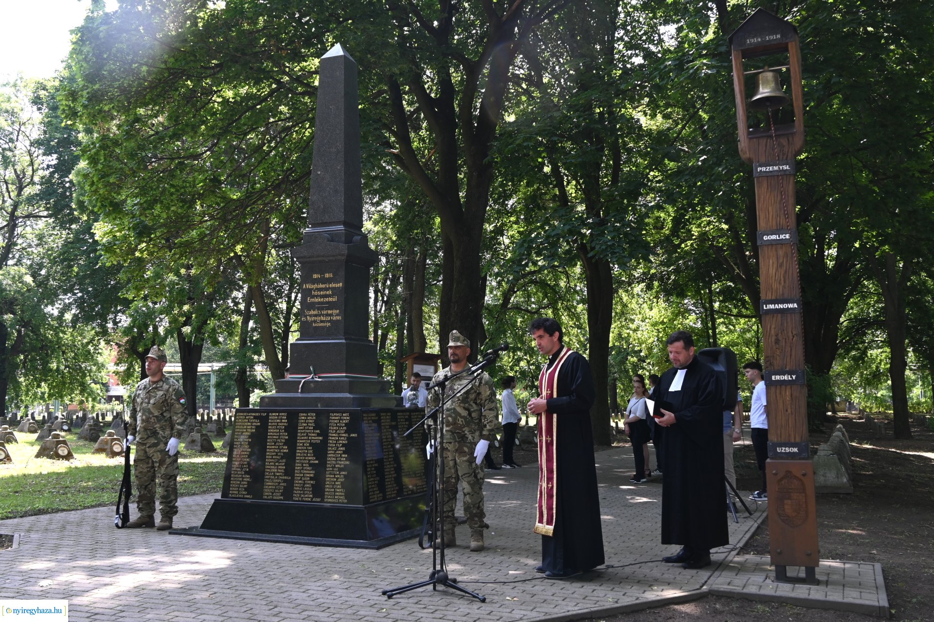 Hősök napja 2024 - koszorúzás a Hősök temetőjében
