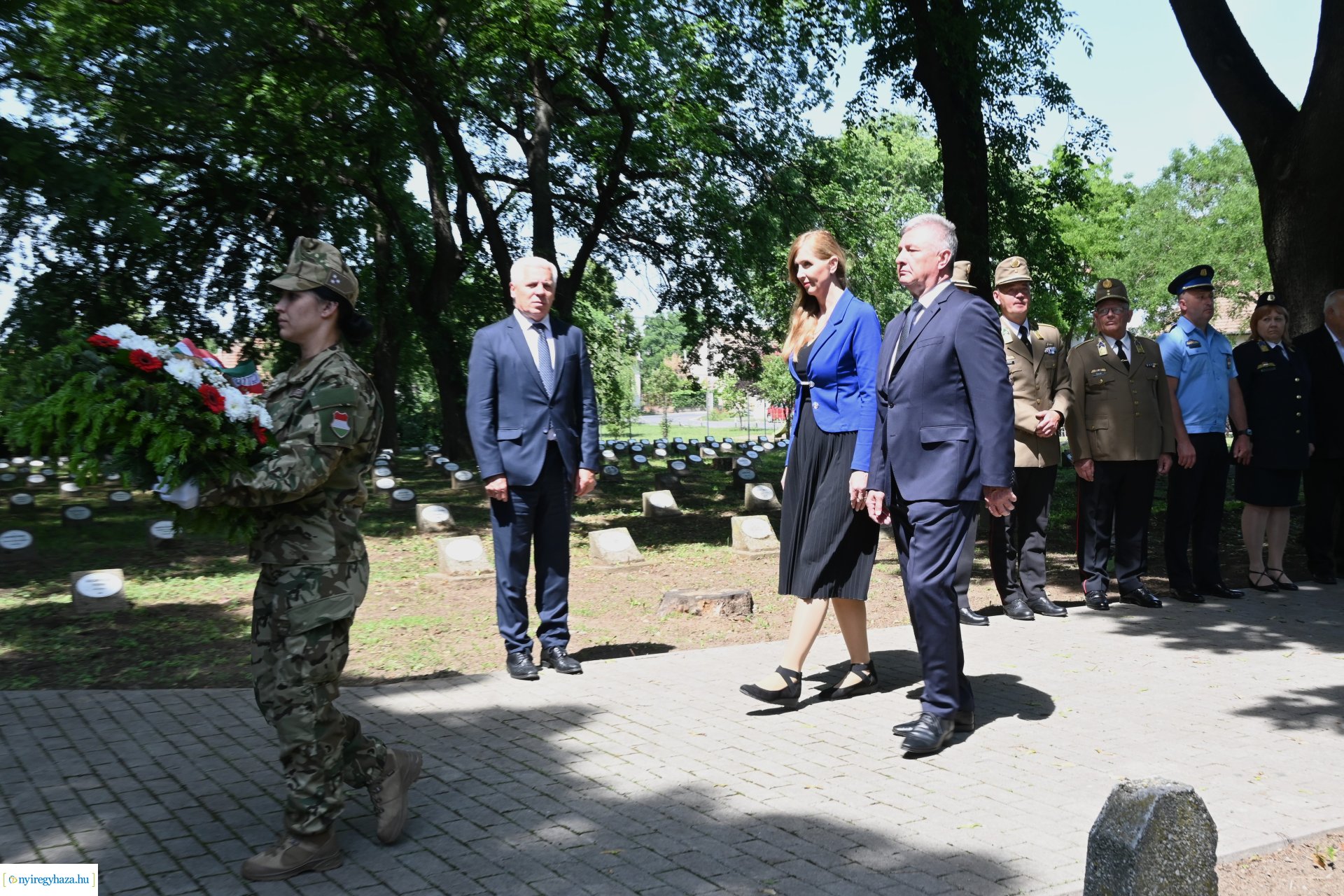 Hősök napja 2024 - koszorúzás a Hősök temetőjében