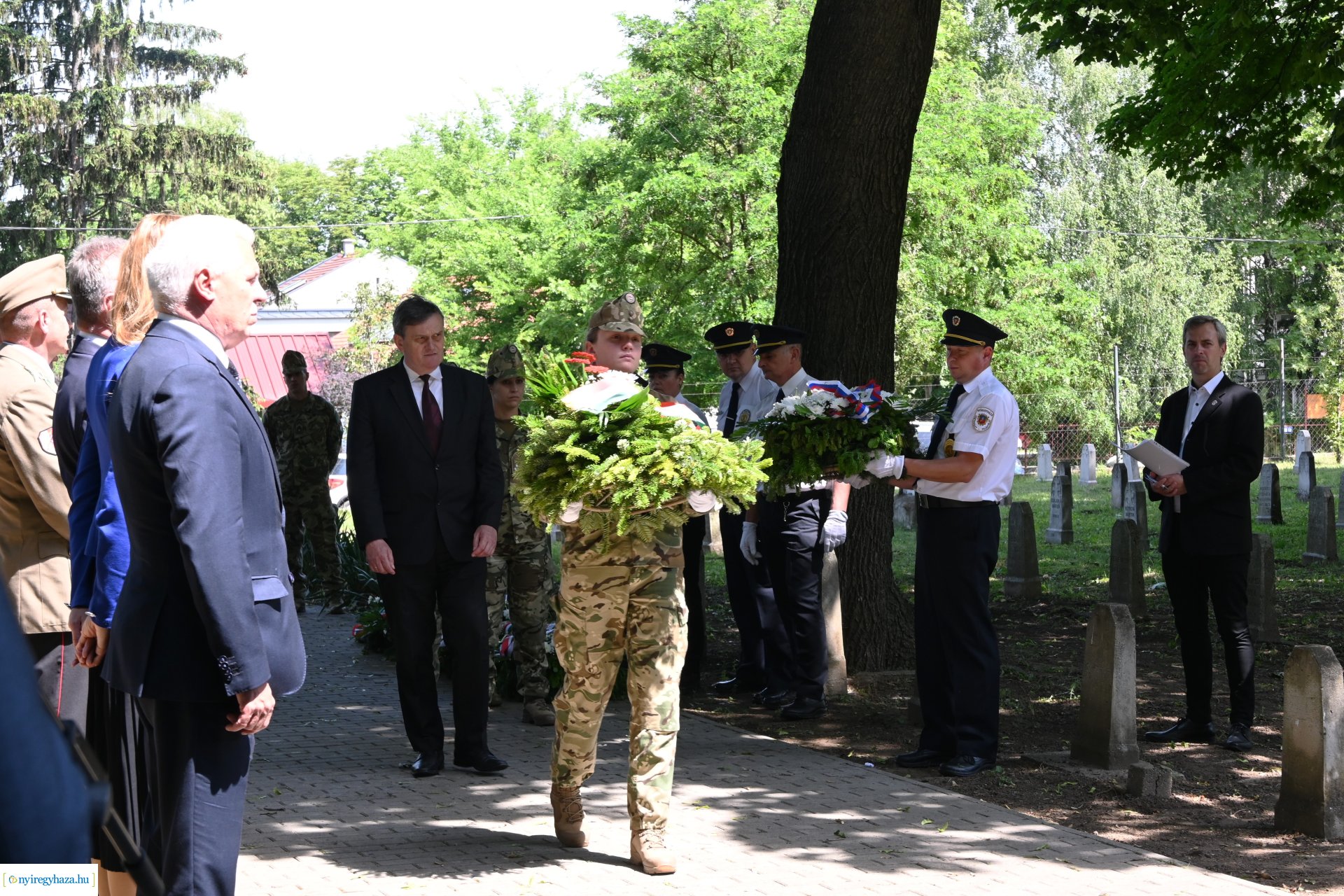 Hősök napja 2024 - koszorúzás a Hősök temetőjében