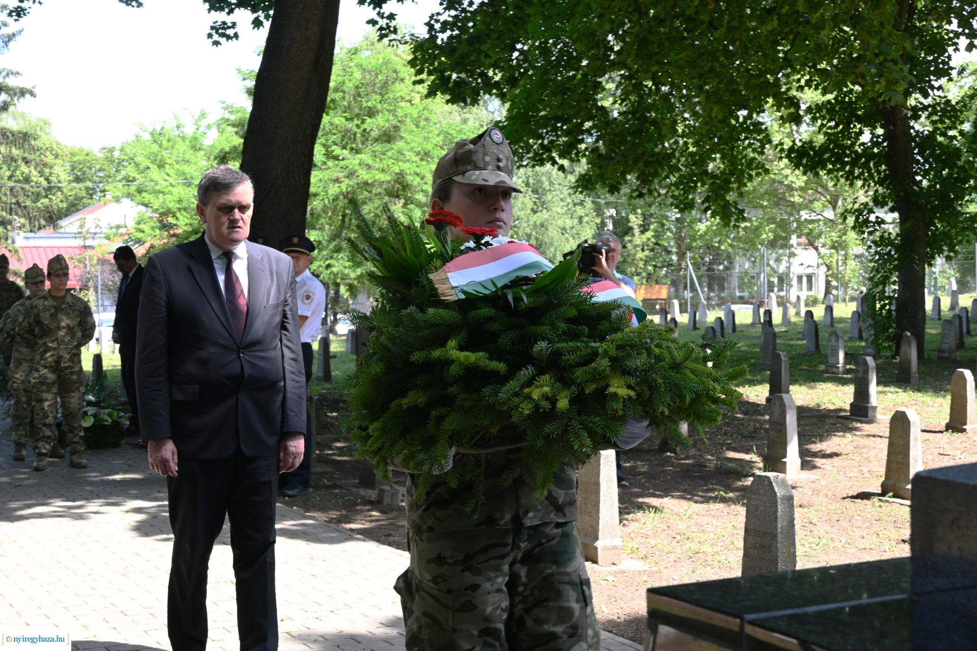 Hősök napja 2024 - koszorúzás a Hősök temetőjében