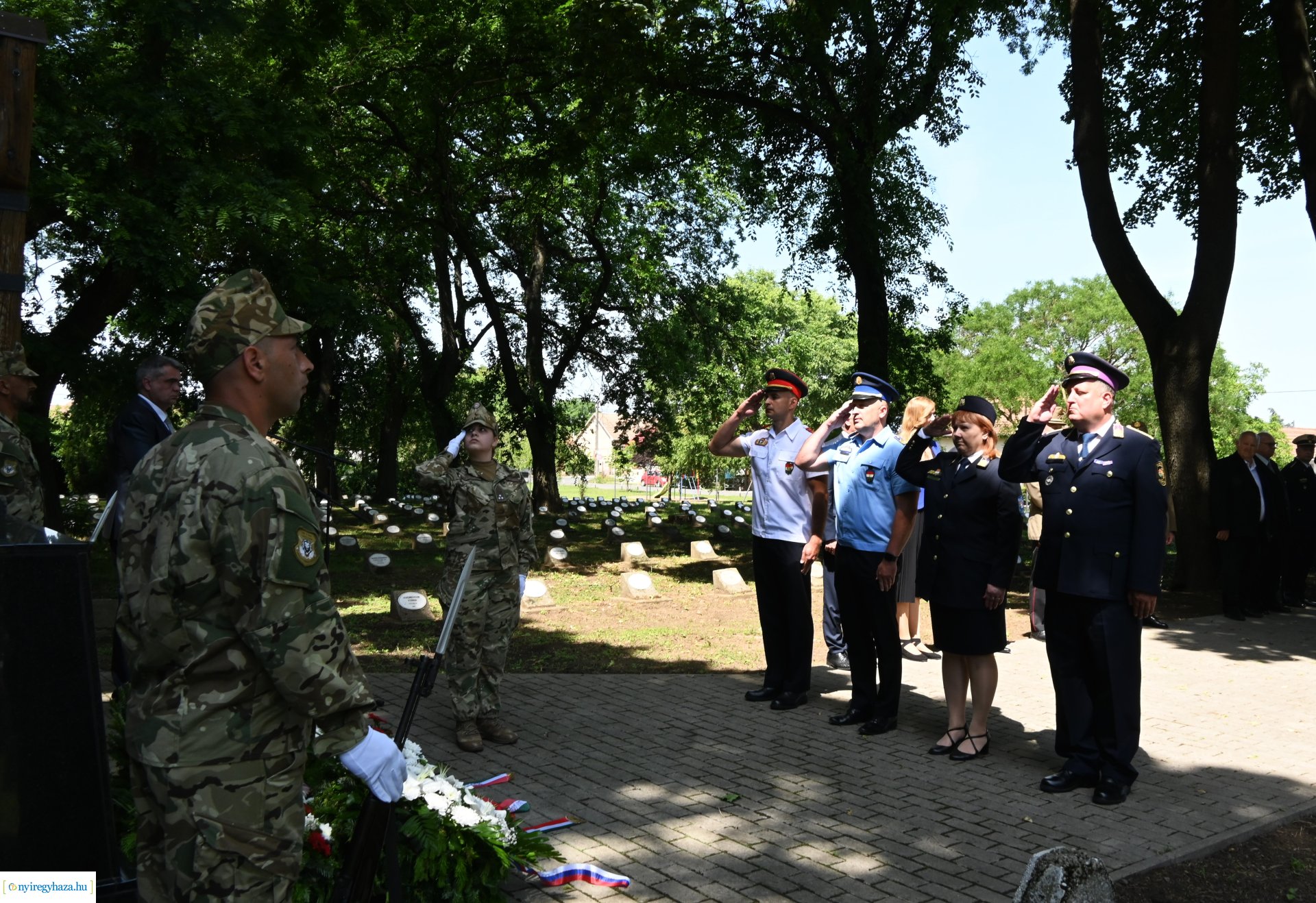 Hősök napja 2024 - koszorúzás a Hősök temetőjében