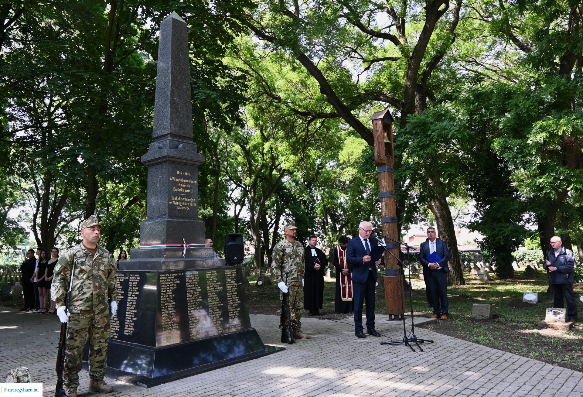 Hősök napja 2024 - koszorúzás a Hősök temetőjében