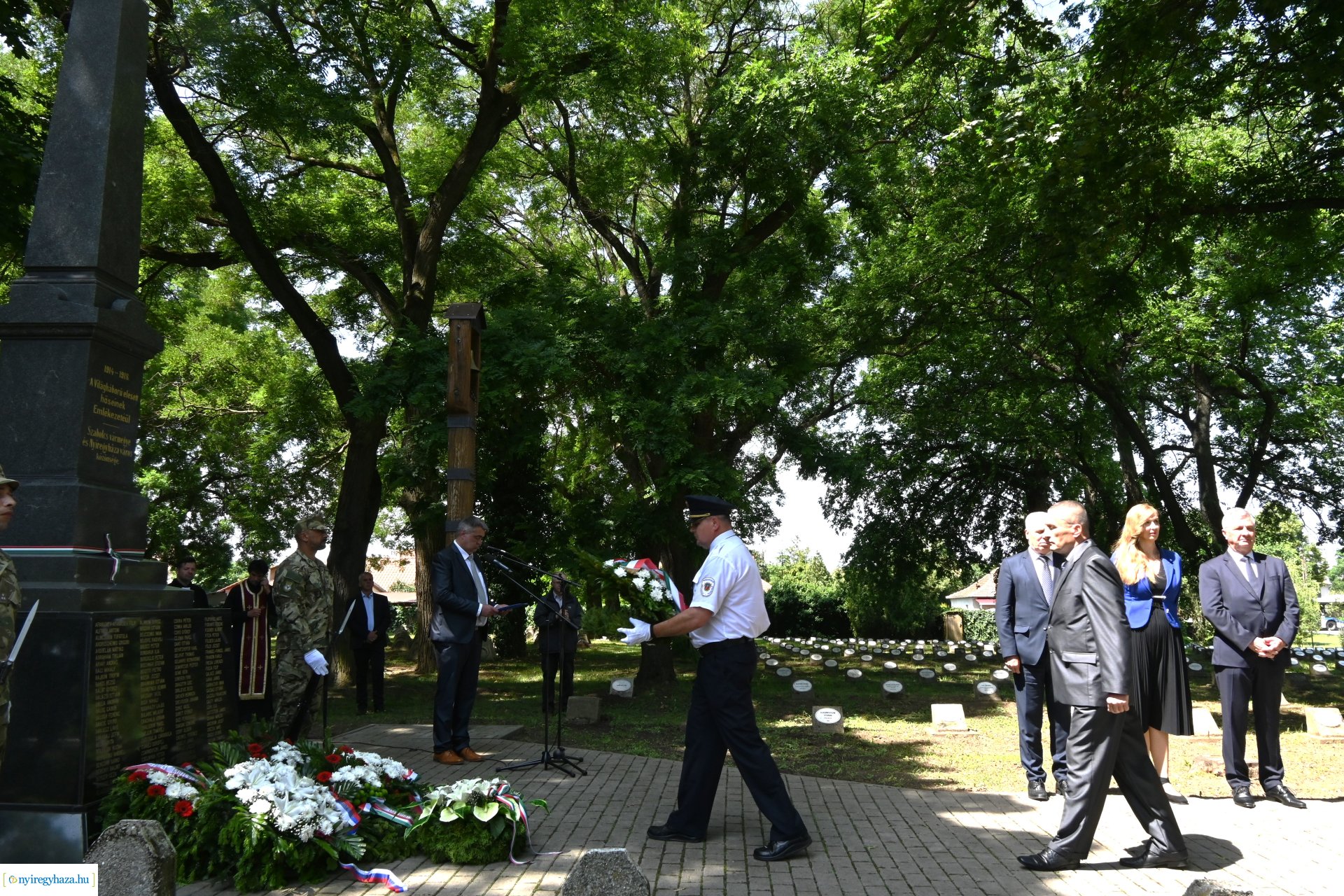 Hősök napja 2024 - koszorúzás a Hősök temetőjében