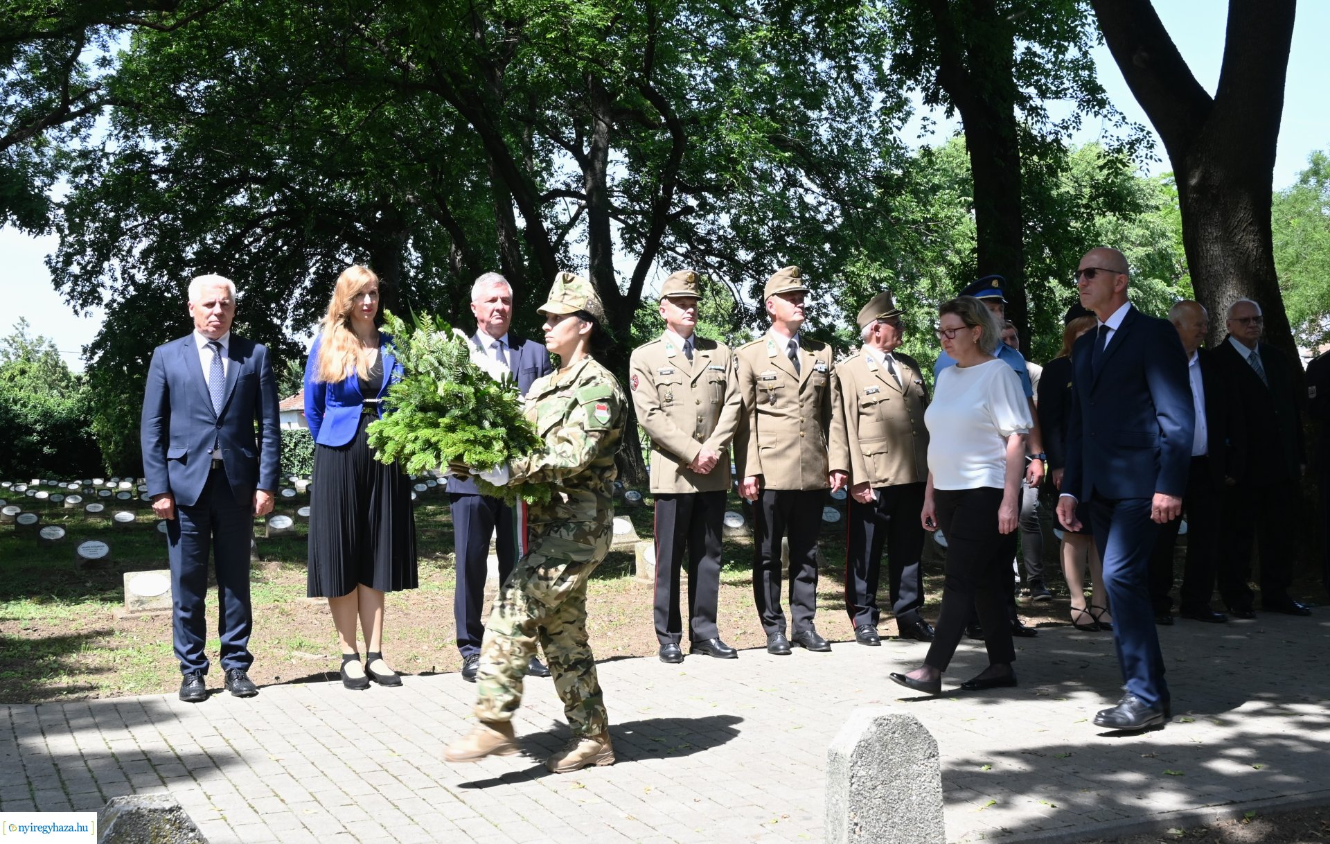 Hősök napja 2024 - koszorúzás a Hősök temetőjében