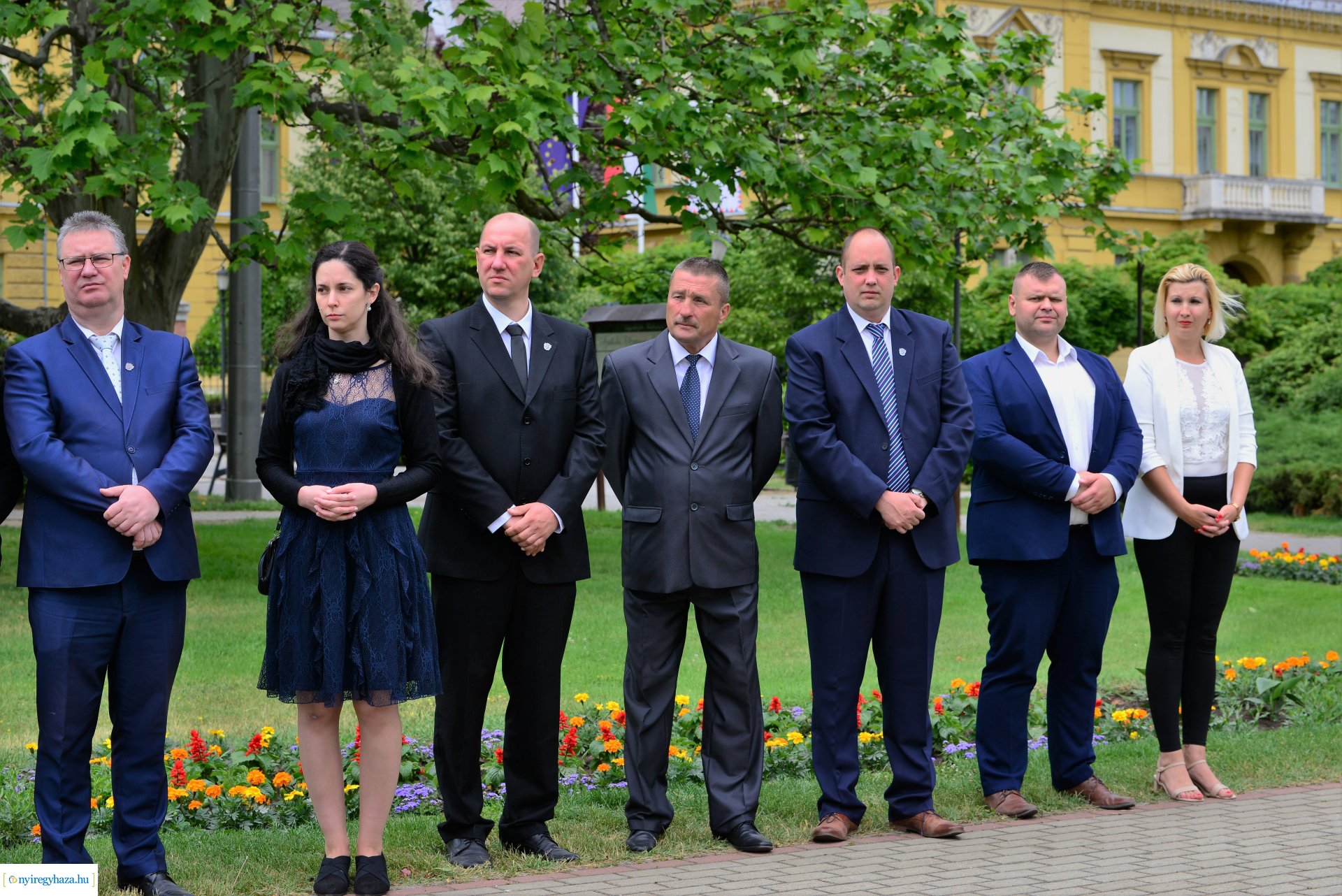 Hősök napja - koszorúzás a Hősök terén