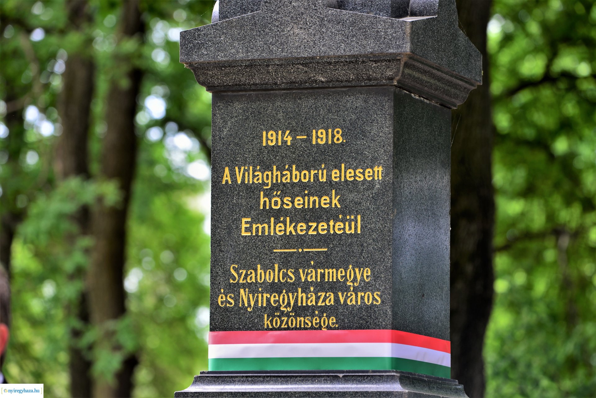 Hősök napja - megemlékezés a Hősök temetőjében