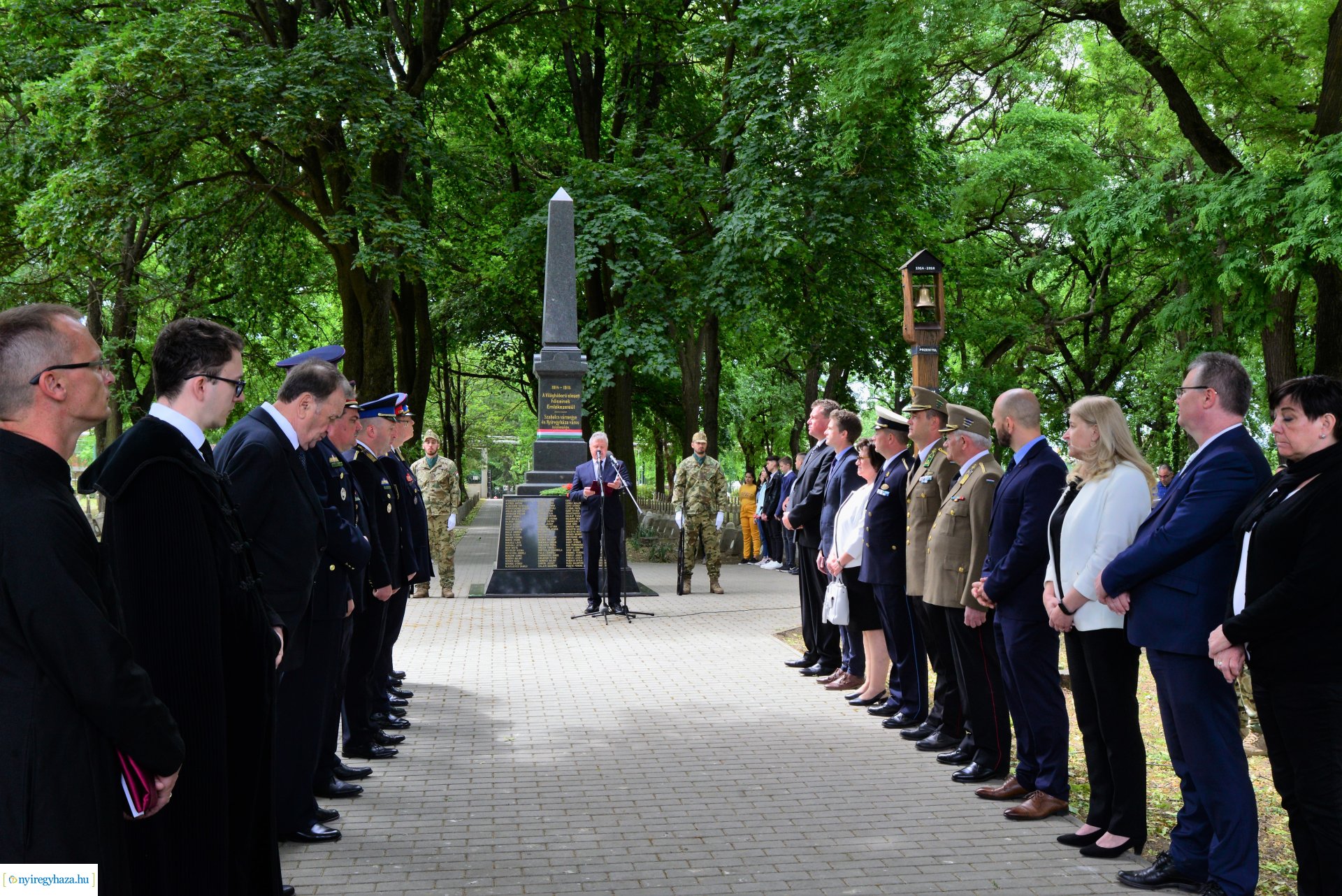 Hősök napja - megemlékezés a Hősök temetőjében