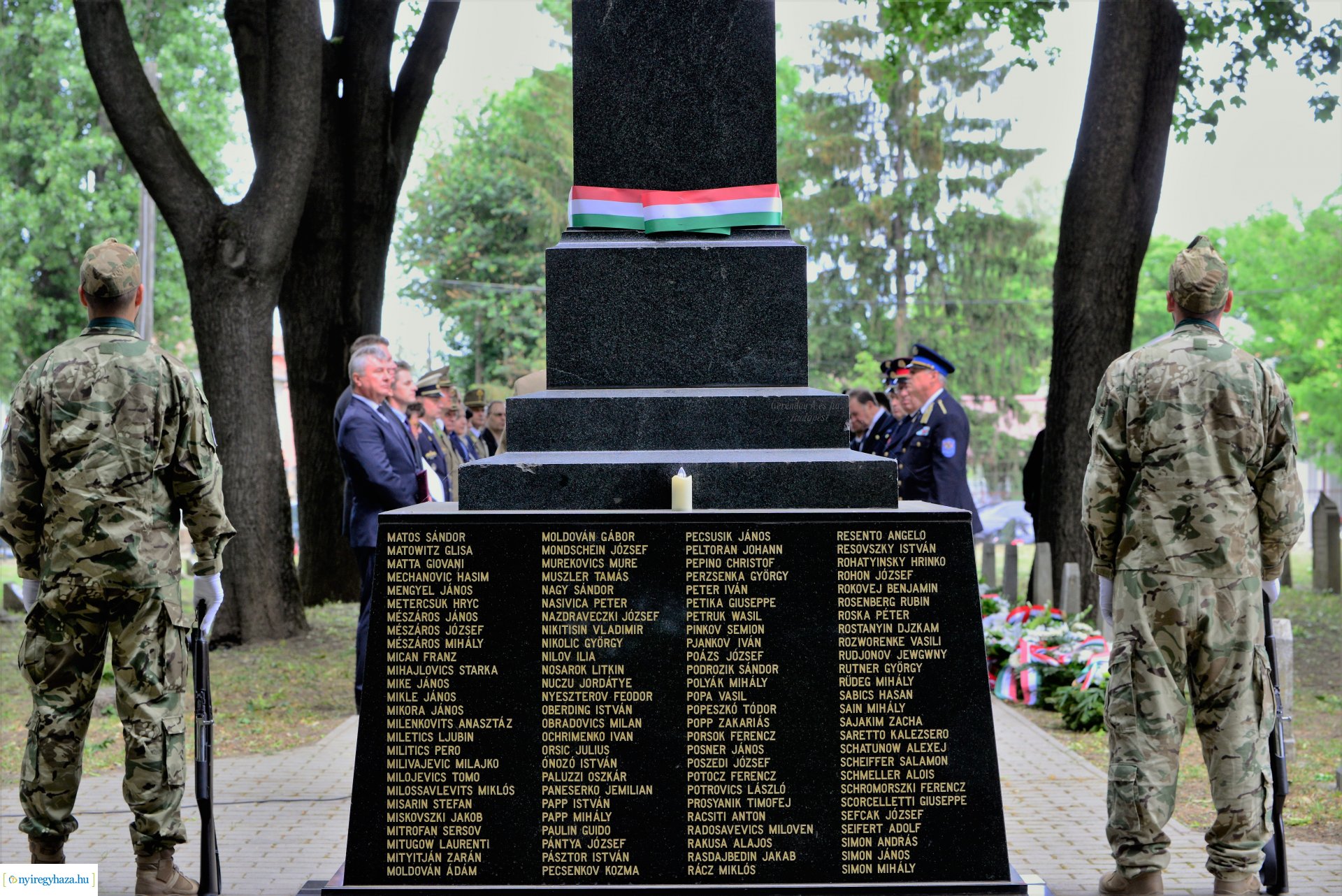 Hősök napja - megemlékezés a Hősök temetőjében
