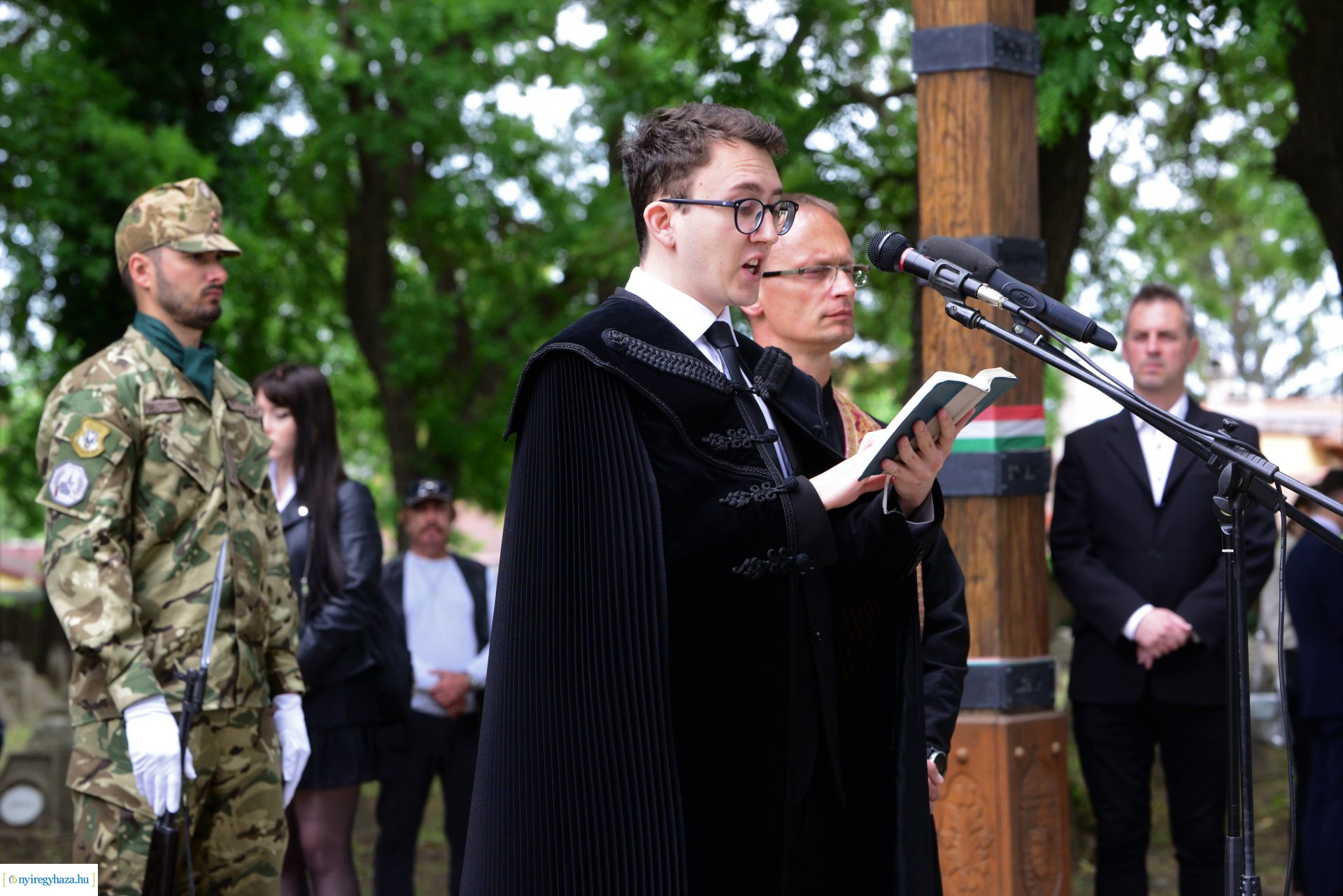 Hősök napja - megemlékezés a Hősök temetőjében
