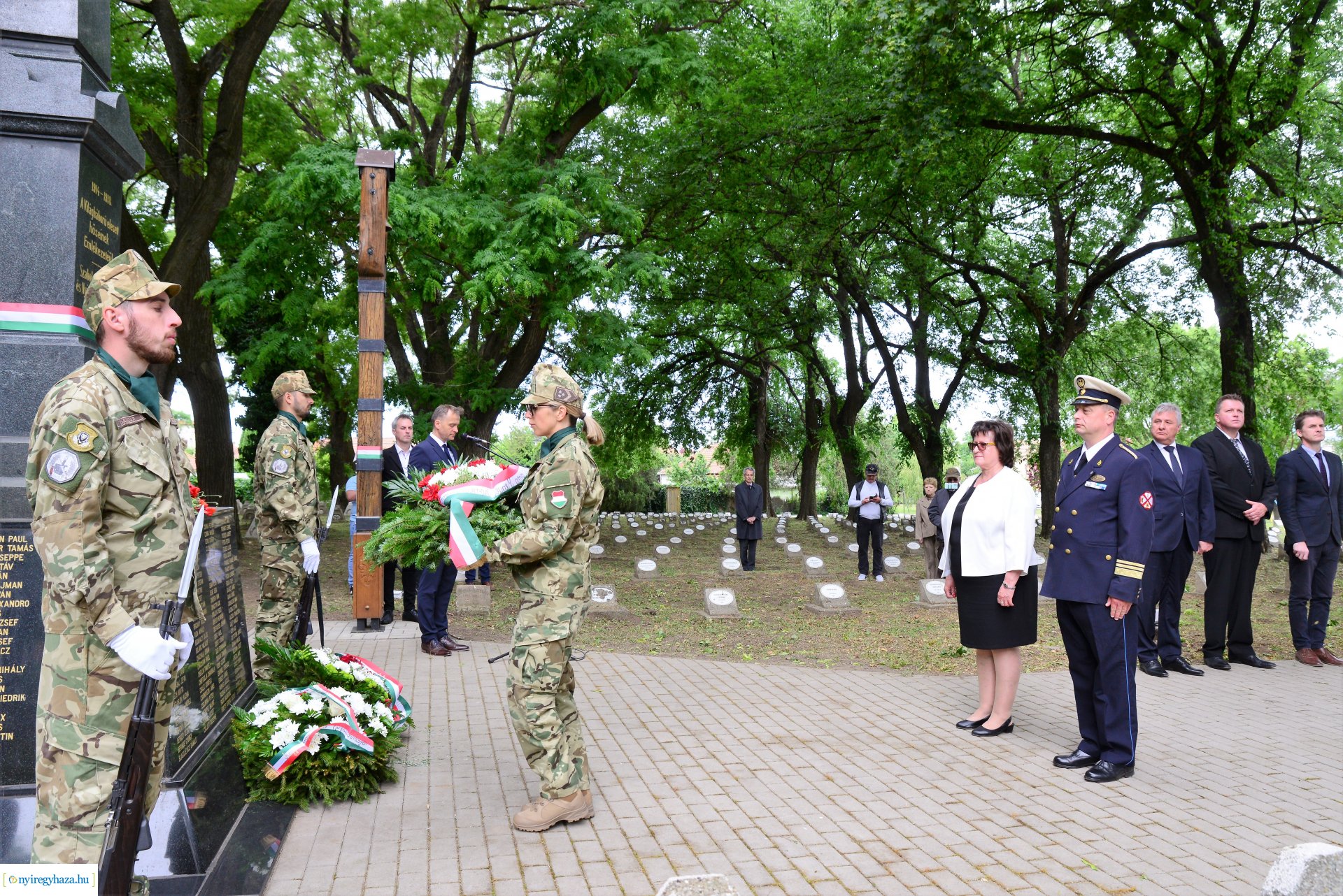 Hősök napja - megemlékezés a Hősök temetőjében
