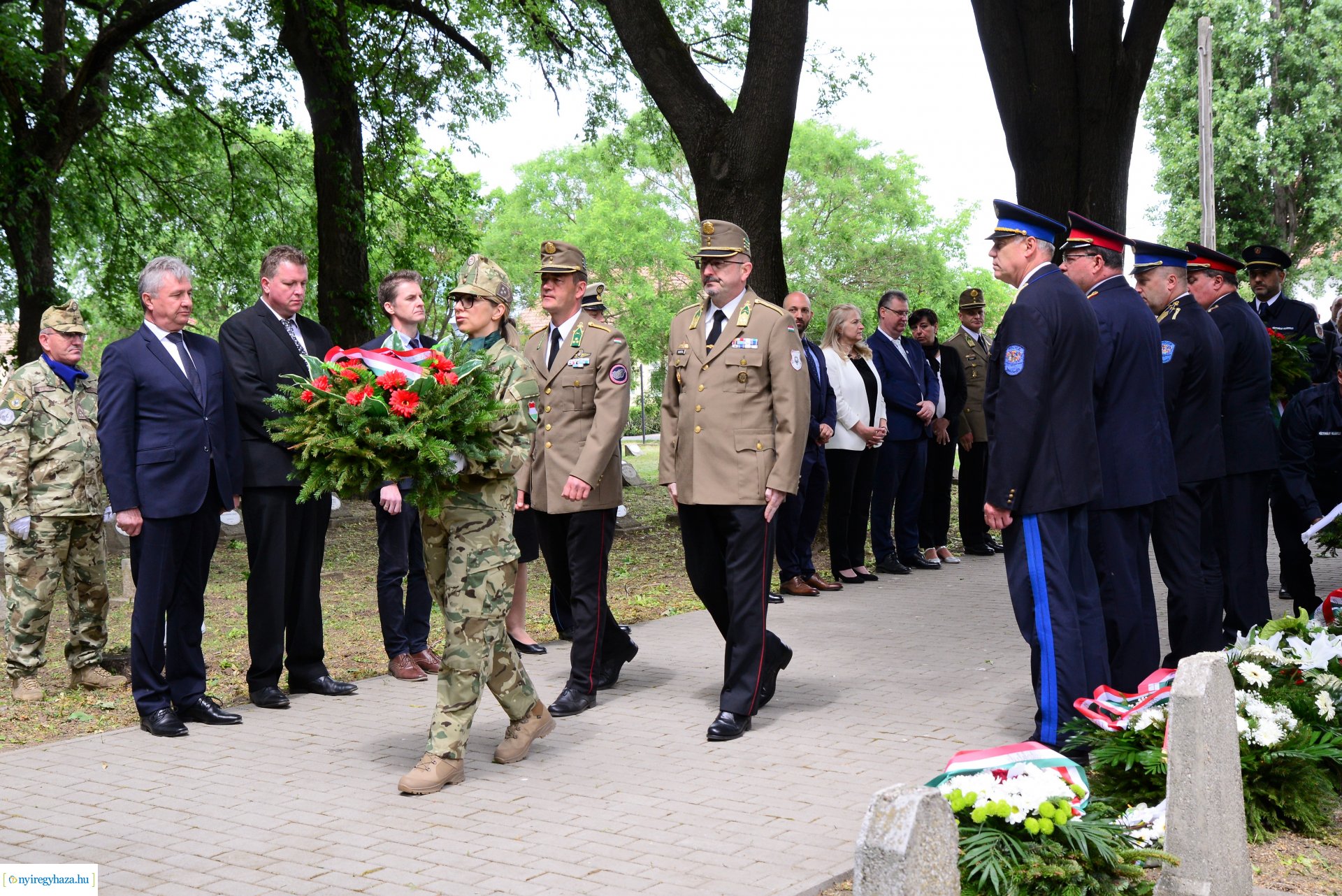 Hősök napja - megemlékezés a Hősök temetőjében