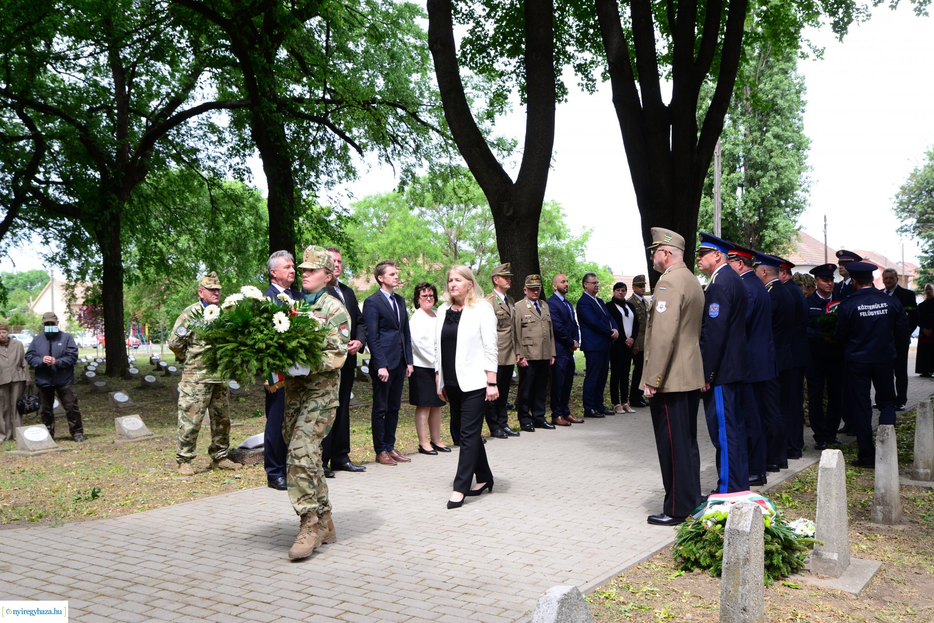Hősök napja - megemlékezés a Hősök temetőjében