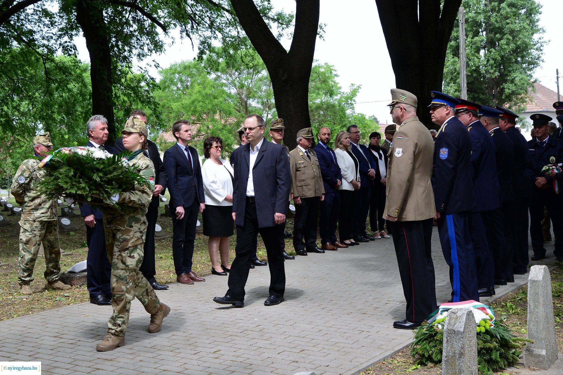 Hősök napja - megemlékezés a Hősök temetőjében
