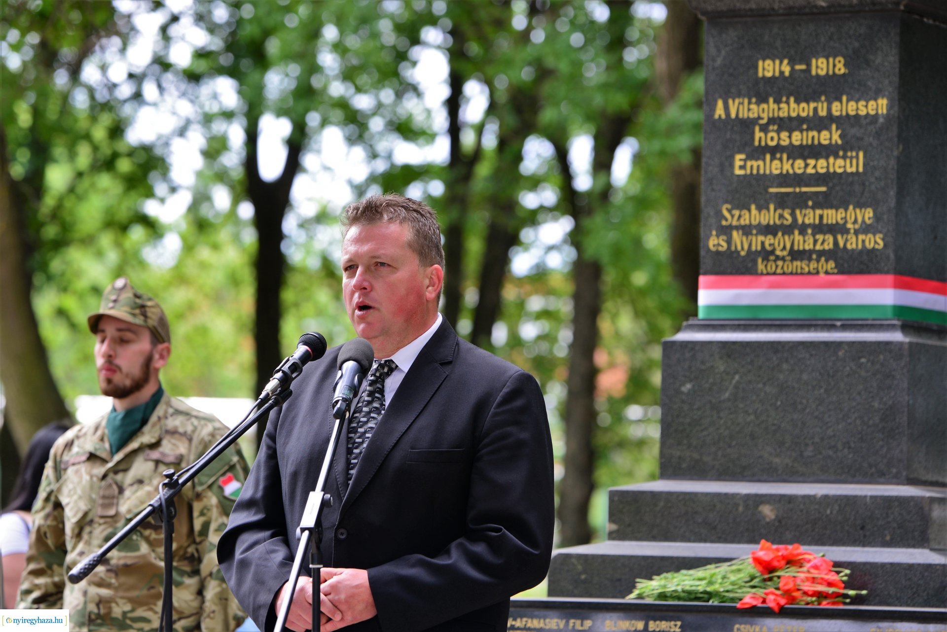 Hősök napja - megemlékezés a Hősök temetőjében