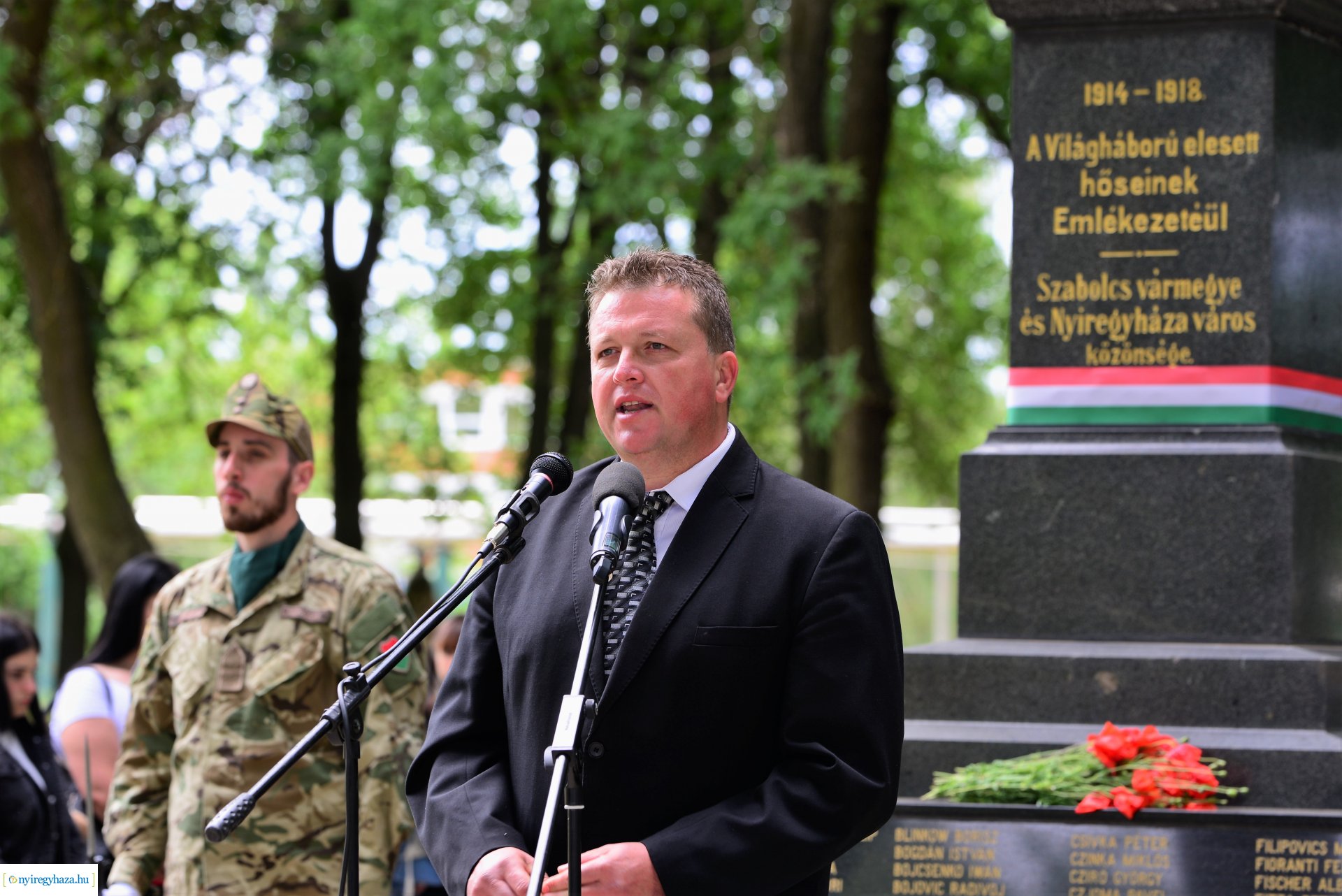 Hősök napja - megemlékezés a Hősök temetőjében
