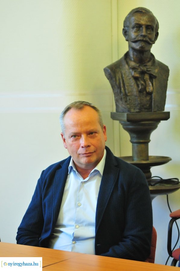 Hübner adomány a kórháznak 20230904