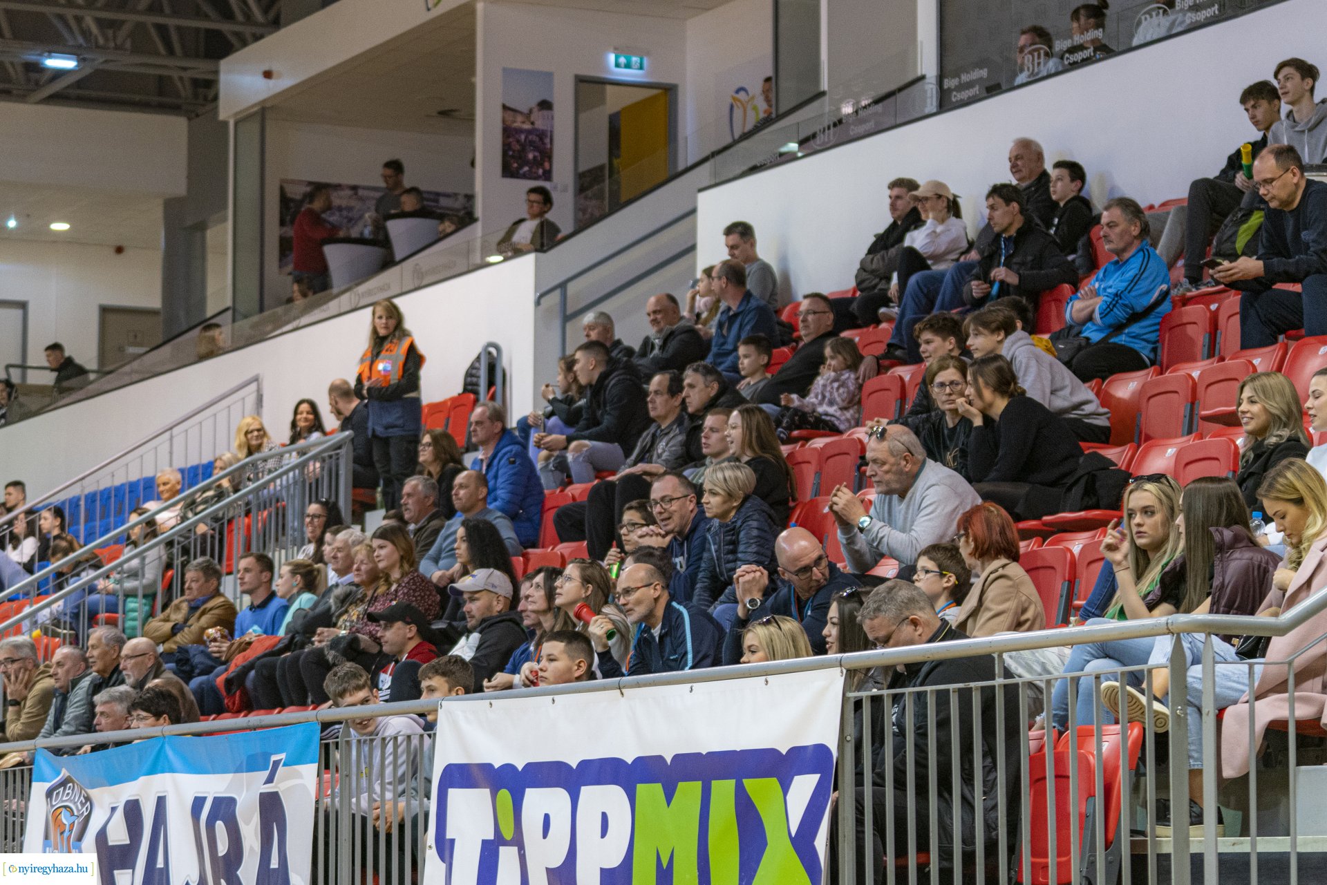 Hübner Nyíregyháza BS - Budapesti Honvéd Sportegyesület kosárlabda mérkőzés a Continental Arénában