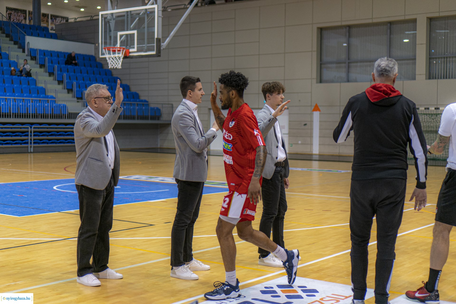 Hübner Nyíregyháza BS - Budapesti Honvéd Sportegyesület kosárlabda mérkőzés a Continental Arénában