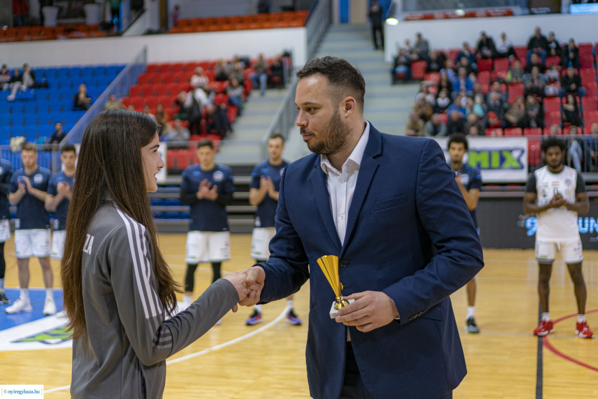 Hübner Nyíregyháza BS - Budapesti Honvéd Sportegyesület kosárlabda mérkőzés a Continental Arénában