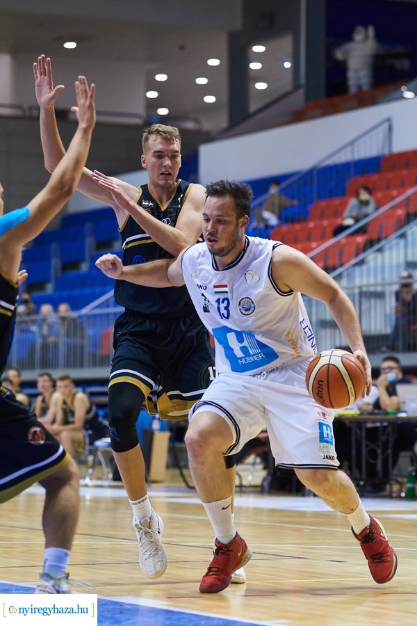 Hübner Nyíregyháza BS  -  PVSK kosárlabda mérkőzés
