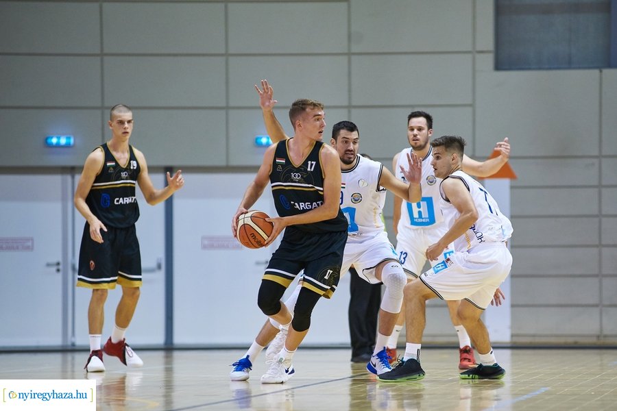 Hübner Nyíregyháza BS  -  PVSK kosárlabda mérkőzés