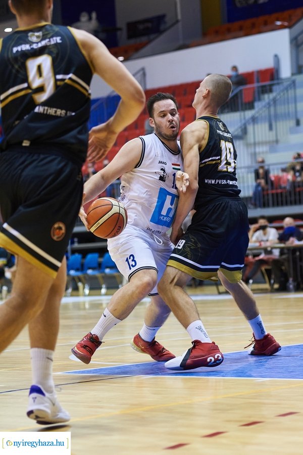 Hübner Nyíregyháza BS  -  PVSK kosárlabda mérkőzés