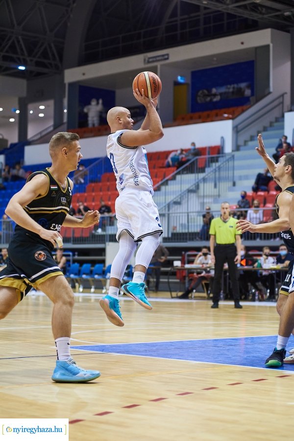 Hübner Nyíregyháza BS  -  PVSK kosárlabda mérkőzés