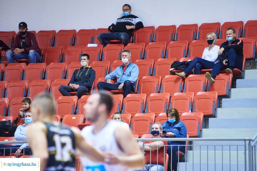 Hübner Nyíregyháza BS  -  PVSK kosárlabda mérkőzés