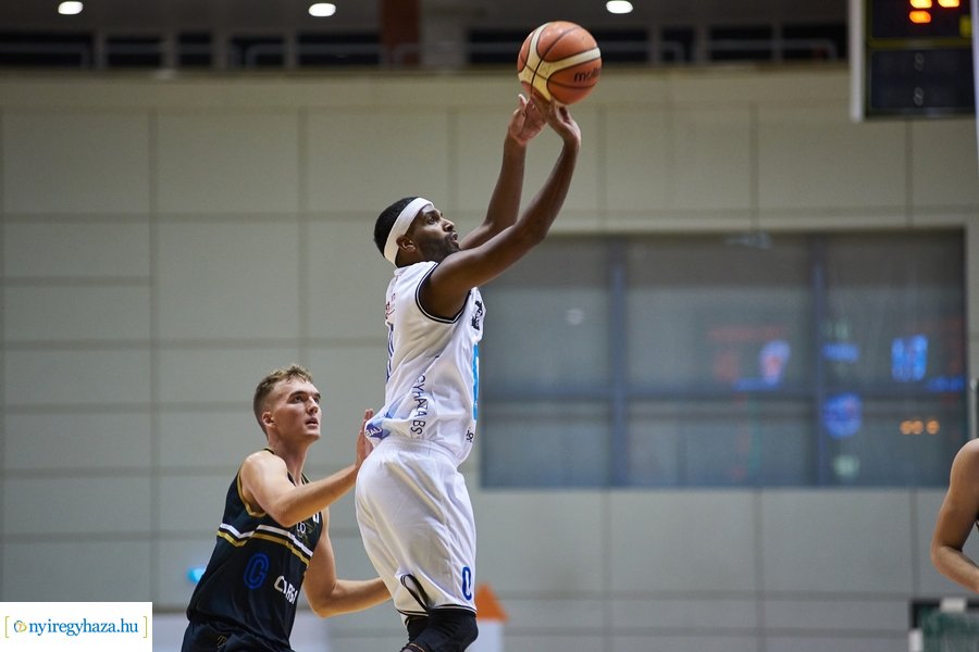 Hübner Nyíregyháza BS  -  PVSK kosárlabda mérkőzés
