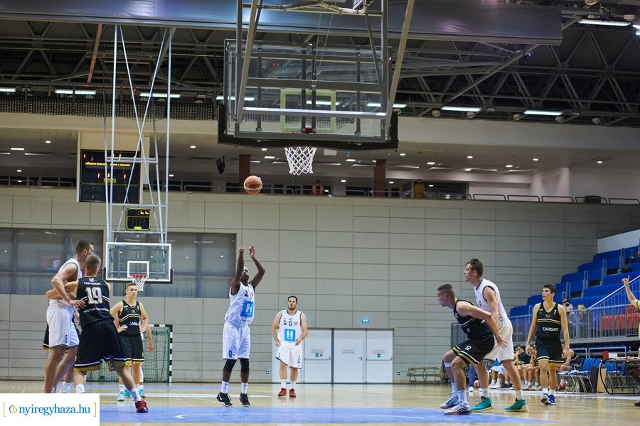 Hübner Nyíregyháza BS  -  PVSK kosárlabda mérkőzés