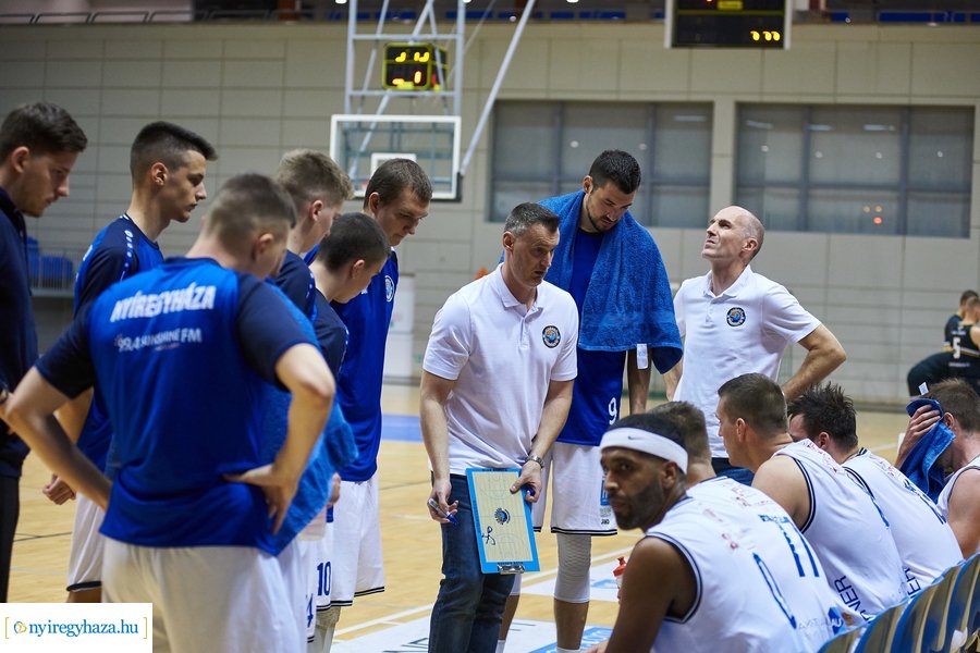 Hübner Nyíregyháza BS  -  PVSK kosárlabda mérkőzés