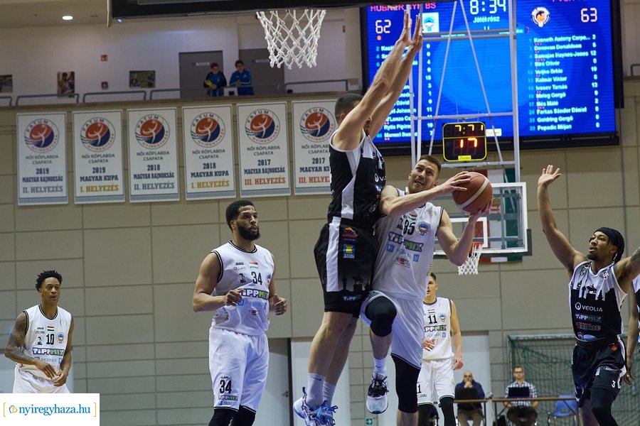 Hübner Nyíregyháza BS - PVSK Veolia kosárlabda