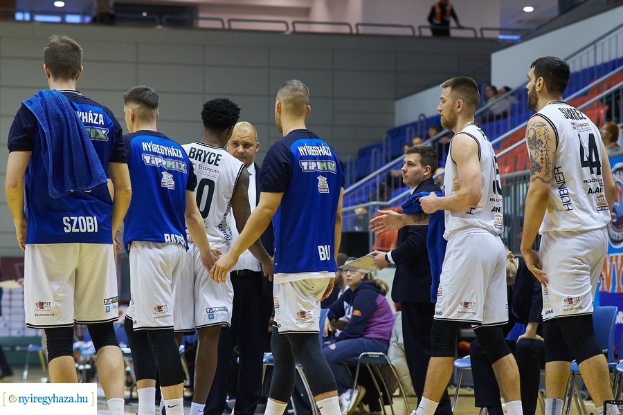 Hübner Nyíregyháza BS - PVSK Veolia kosárlabda