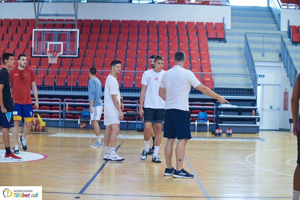 Hübner Nyíregyháza BS sajtótájékoztató