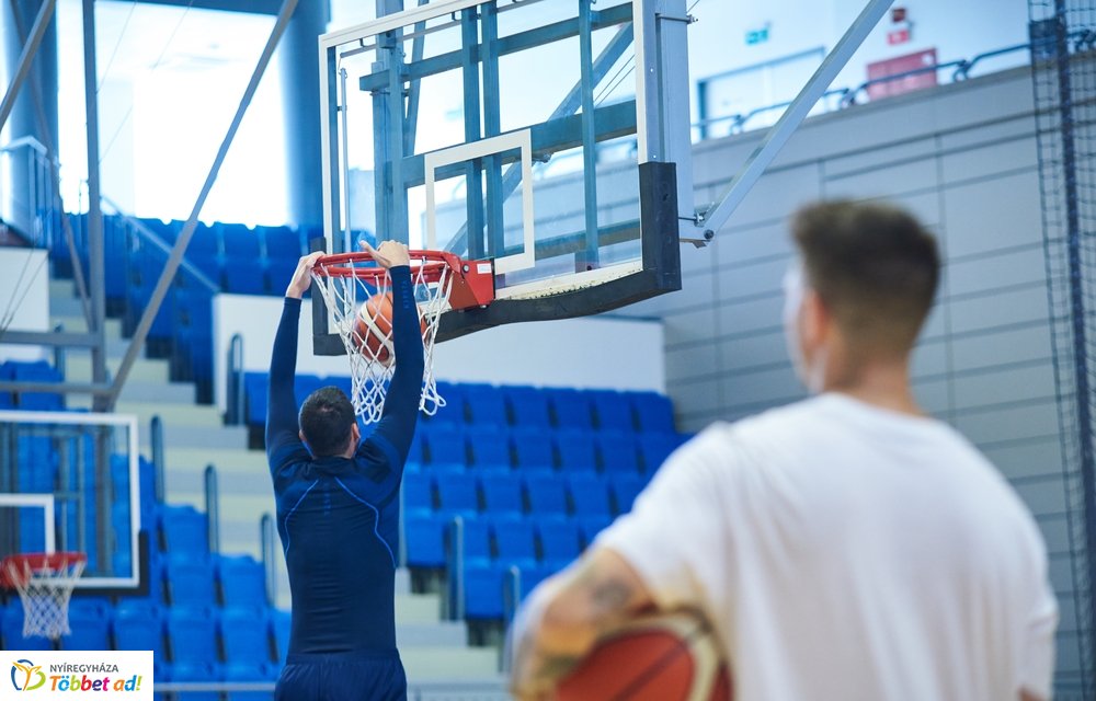 Hübner Nyíregyháza BS sajtótájékoztató