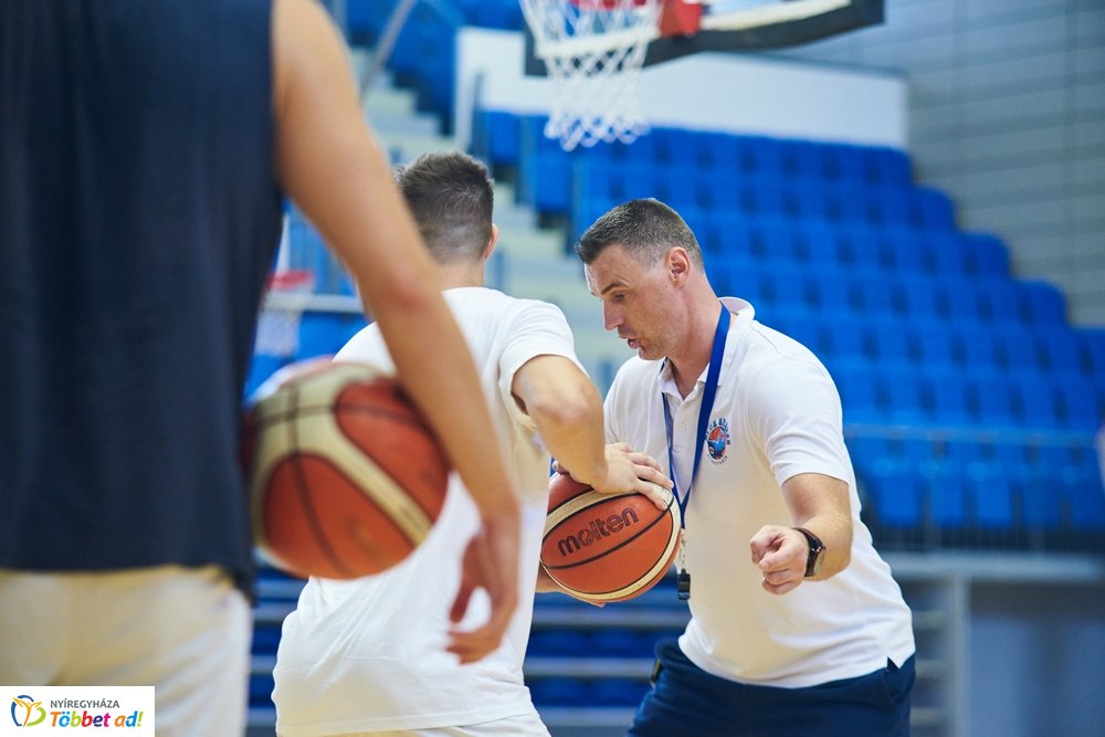 Hübner Nyíregyháza BS sajtótájékoztató