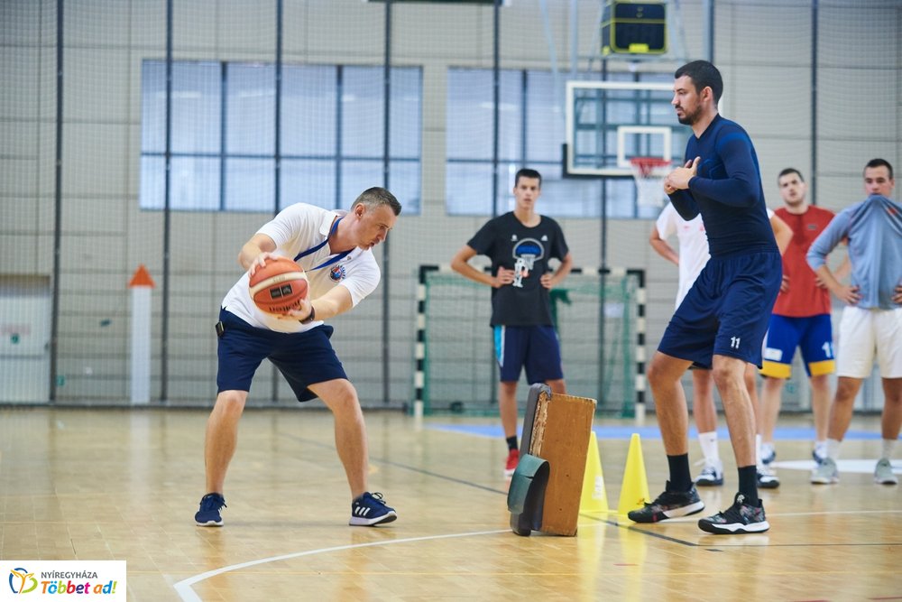 Hübner Nyíregyháza BS sajtótájékoztató