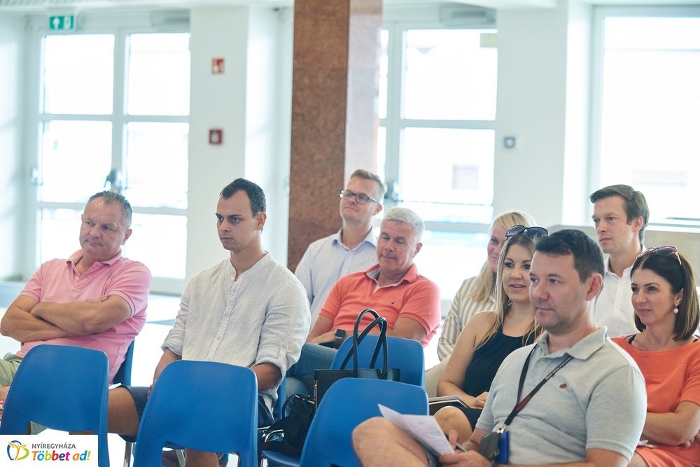 Hübner Nyíregyháza BS sajtótájékoztató