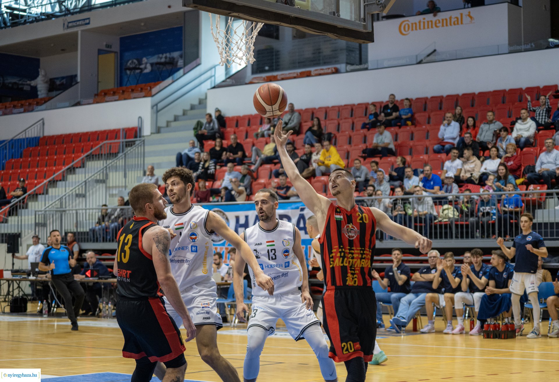 Hübner Nyíregyháza BS - Salgótarjáni KSE NBI/B férfi bajnoki kosárlabda mérkőzés