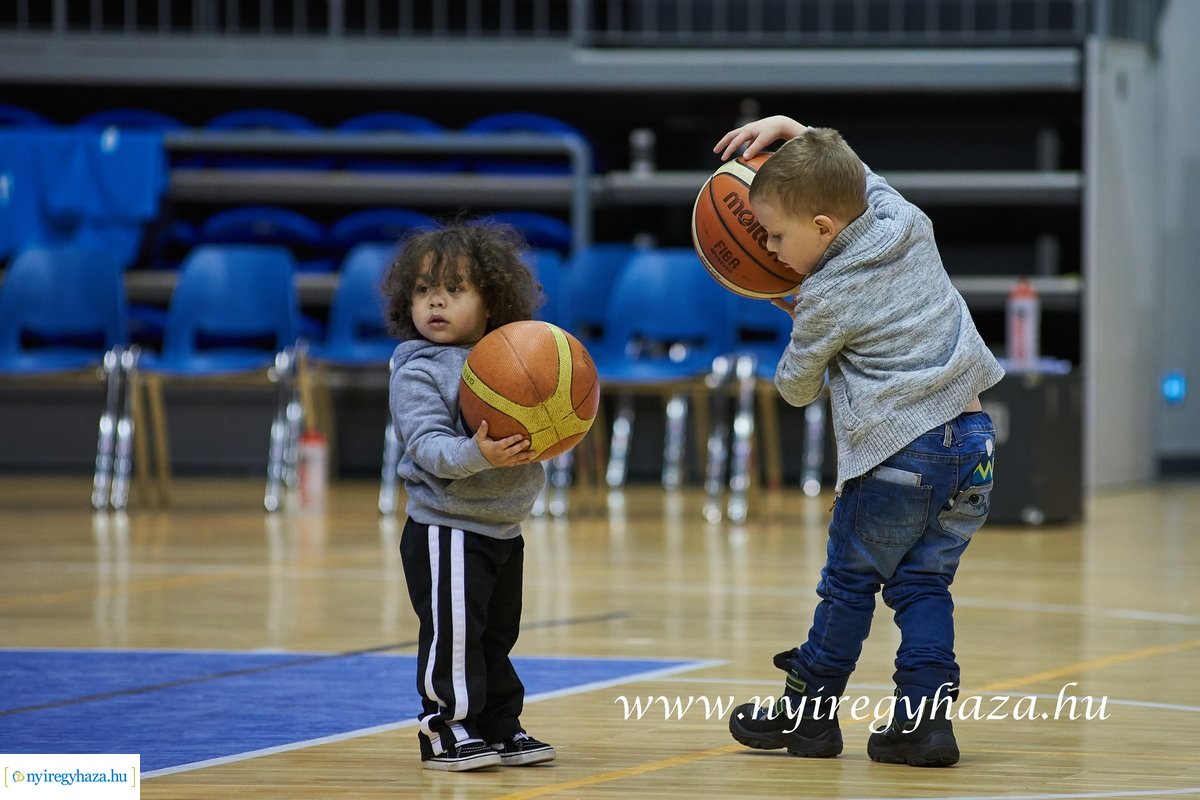 Hübner-Nyíregyháza BS - Vasas Akadémia kosárlabda