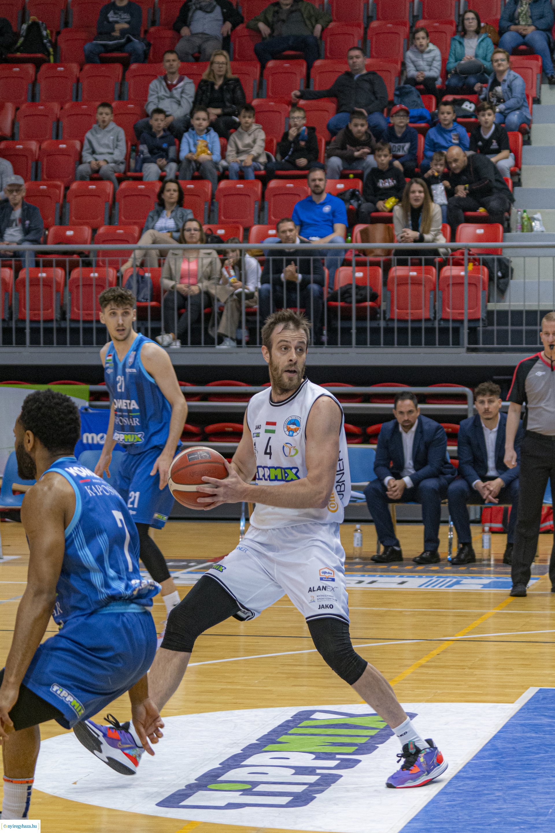 Hübner Nyiregyháza BS vs Kaposvari Kosárladba klub mérkőzése a Continental Arénában