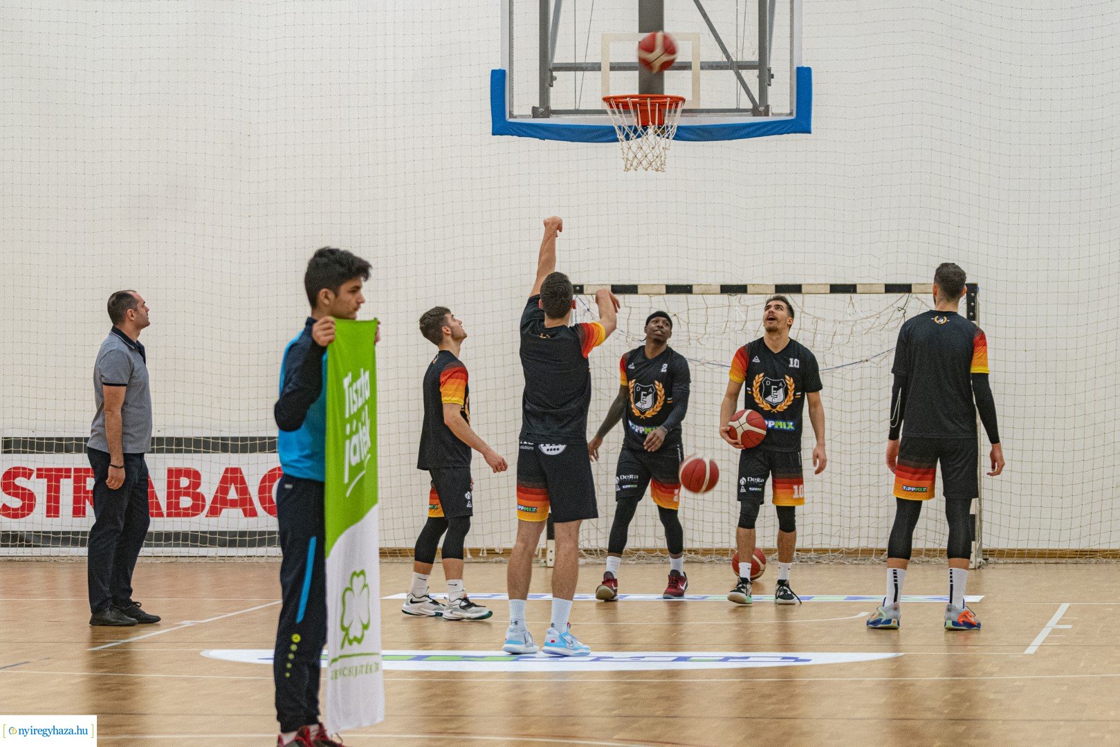 Hübner Nyíregyháza BS–DEAC kosárlabda mérkőzés